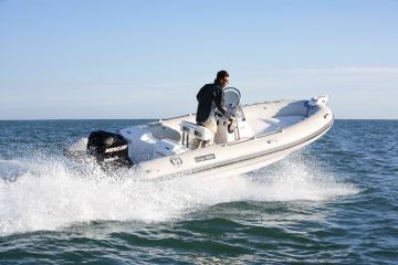海輝游艇 Silvermarine